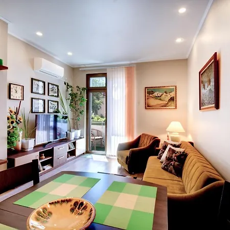 Apartment Sea Garden - First Line&free Parking *